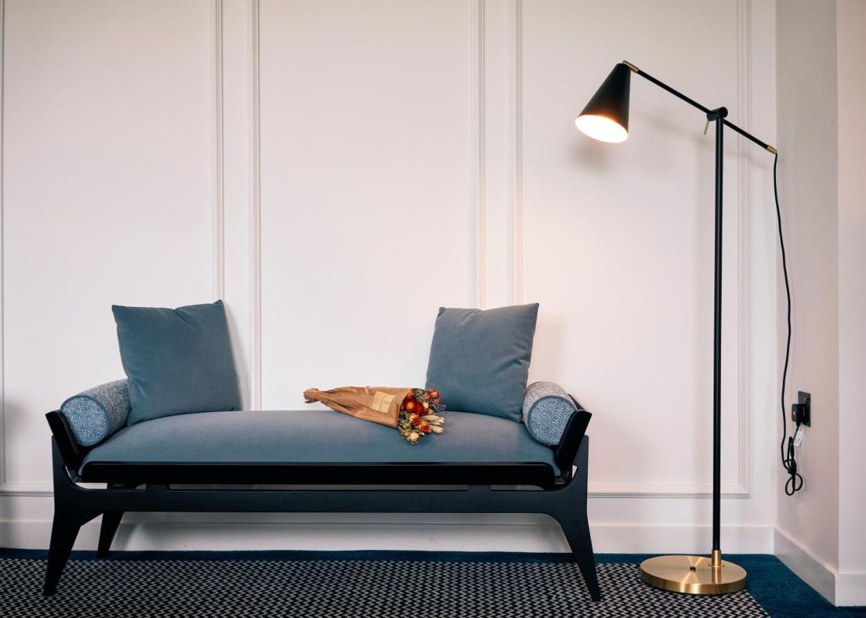Page8, Page Hotel Londra
